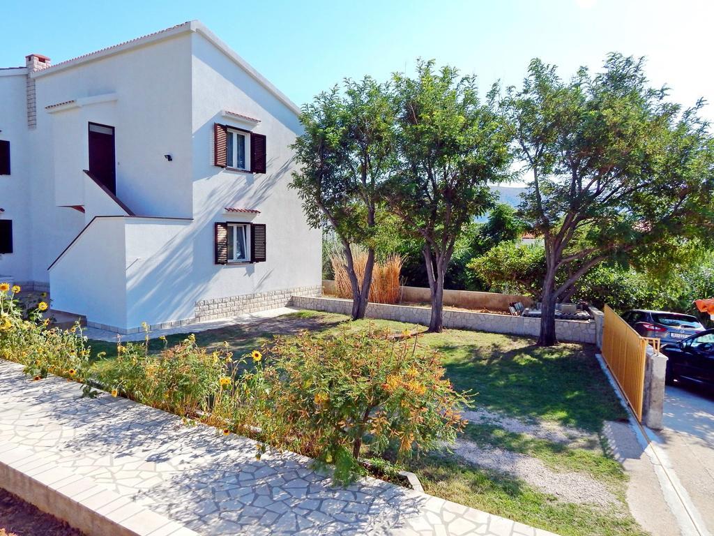 Apartments Rajko Pag Town Exterior photo