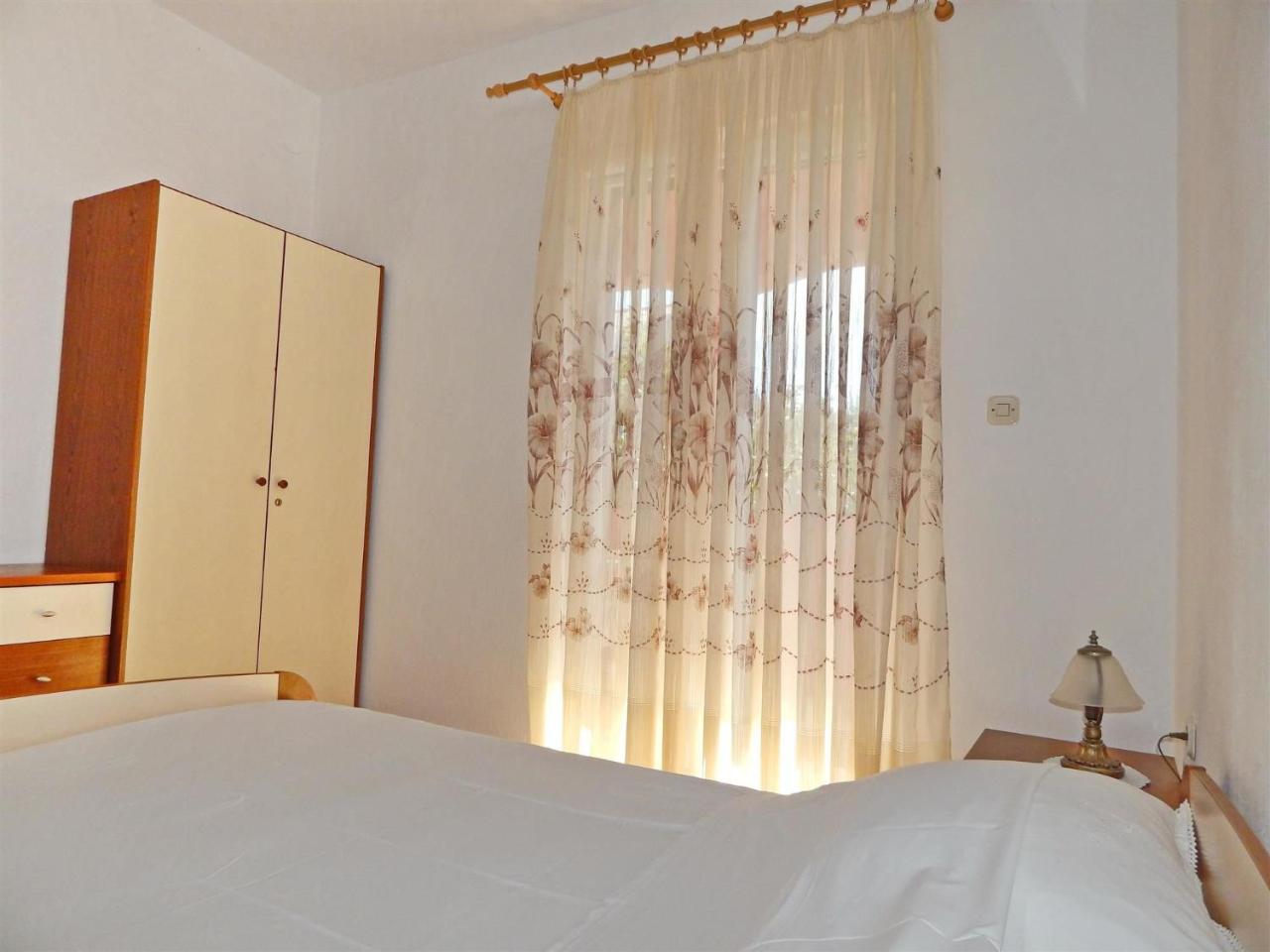 Apartments Rajko Pag Town Exterior photo